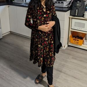 Girl size 8/10 dress